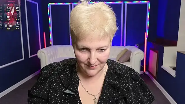 Sandra Snow online show from 01/19/25, 03:42