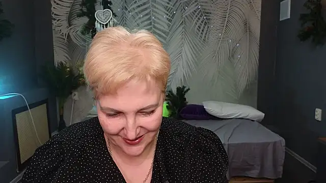 Sandra Snow online show from 01/23/25, 05:42