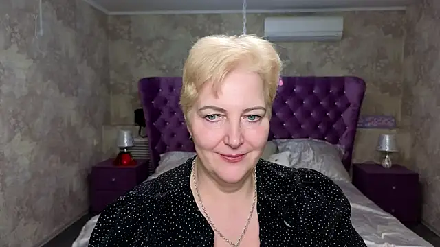 Sandra Snow online show from 02/01/25, 05:16