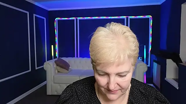 Sandra Snow online show from 02/06/25, 08:34