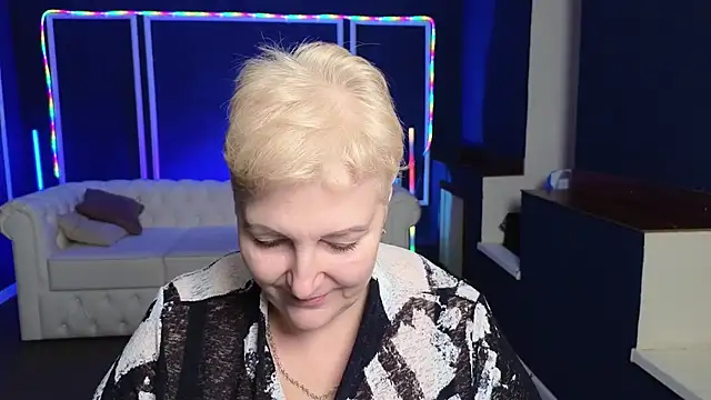 Sandra Snow online show from 02/08/25, 05:50