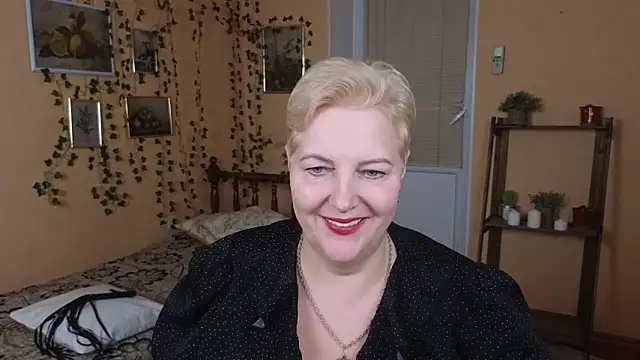 Sandra Snow online show from 02/11/25, 09:25