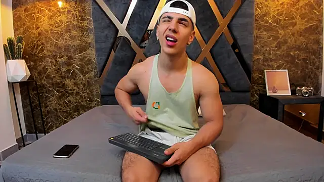 Flynn Riider online show from 01/29/25, 11:41