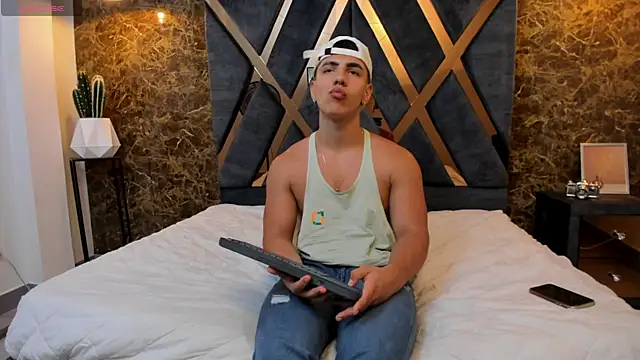 Flynn Riider online show from 03/06/25, 02:29