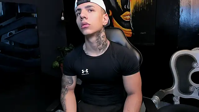 Flynn Riider online show from 10/30/25, 05:13