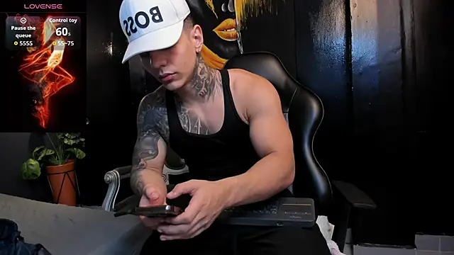 Flynn Riider online show from 11/21/25, 05:22