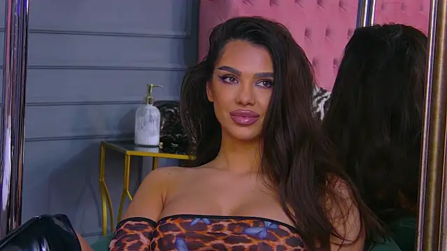 Nicole Diva online show from 01/31/25, 01:45