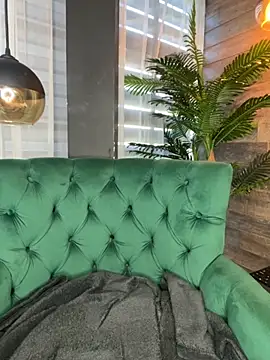 Nicole Diva online show from 10/30/25, 06:04