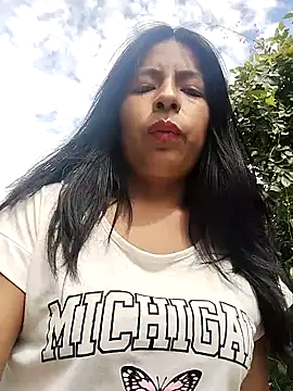 Danna-linyi online show from 02/06/25, 02:37