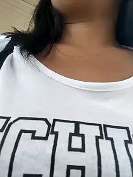 Danna-linyi online show from 02/17/25, 06:48