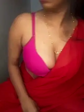 hinaa khan online show from 12/15/25, 06:45