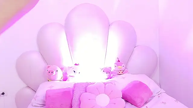 zoewillian online show from 12/03/25, 12:18