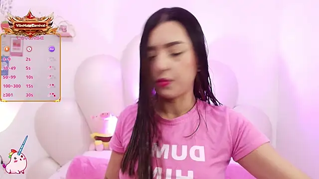 Snapshot of zoewillian chatting on 07/18/26, 12:37 zoewillian online show from 07/18/26, 12:37