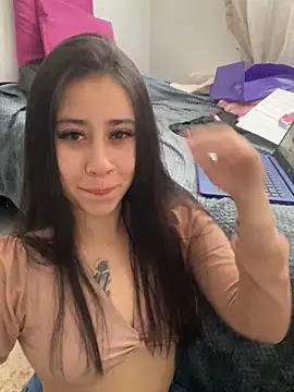 Snapshot of Zoee_t chatting on 02/18/25, 08:36 Zoee t online show from 02/18/25, 08:36