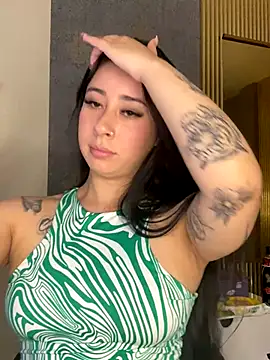 Snapshot of Zoee_t chatting on 11/22/25, 08:08 Zoee t online show from 11/22/25, 08:08