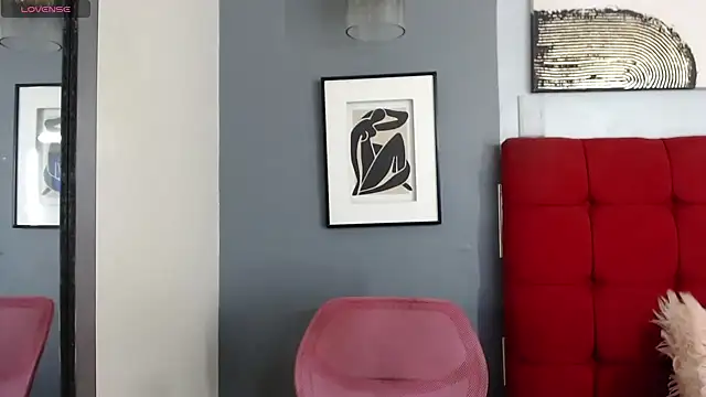  Natassia Dreams online show from 02/09/25, 12:49