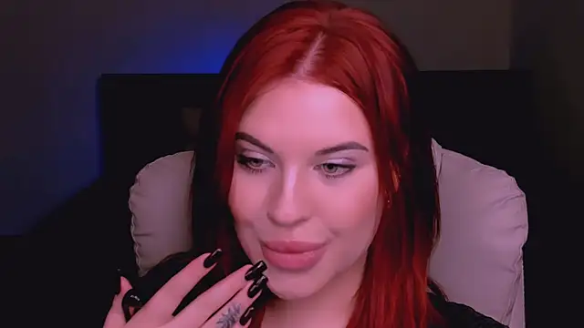 Snapshot of evaharve chatting on 04/15/26, 08:09 evaharve online show from 04/15/26, 08:09