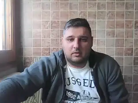  revianzip1 online show from 12/29/24, 02:10