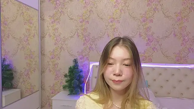 Snapshot of Babby_Rabbit chatting on 12/13/24, 05:38 Babby Rabbit online show from 12/13/24, 05:38