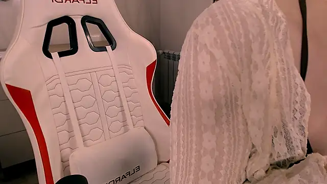 Babby Rabbit online show from 12/14/25, 01:49