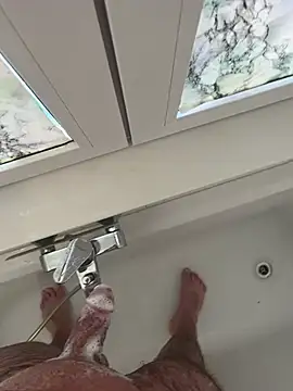 Snapshot of Loco42- chatting on 01/18/25, 02:12 Loco42- online show from 01/18/25, 02:12