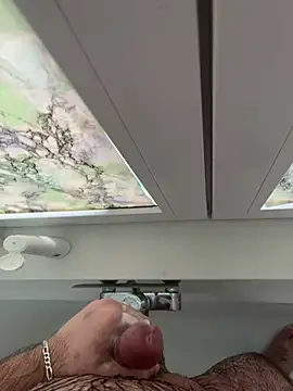 Snapshot of Loco42- chatting on 01/20/25, 01:32 Loco42- online show from 01/20/25, 01:32