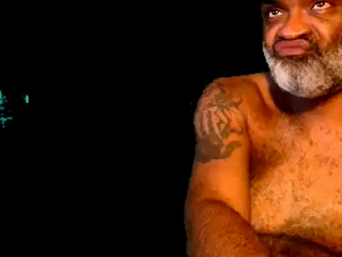 Snapshot of sinnernoir chatting on 01/07/25, 01:57 sinnernoir online show from 01/07/25, 01:57