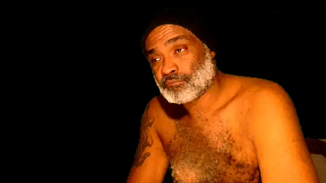 Snapshot of sinnernoir chatting on 01/10/25, 07:35 sinnernoir online show from 01/10/25, 07:35