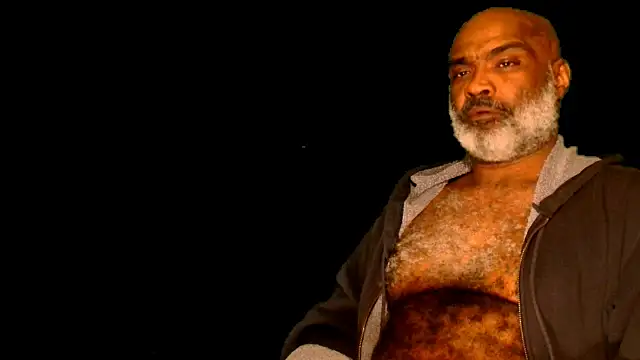 Snapshot of sinnernoir chatting on 01/13/25, 06:27 sinnernoir online show from 01/13/25, 06:27