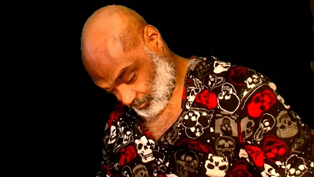 Snapshot of sinnernoir chatting on 01/15/25, 07:23 sinnernoir online show from 01/15/25, 07:23