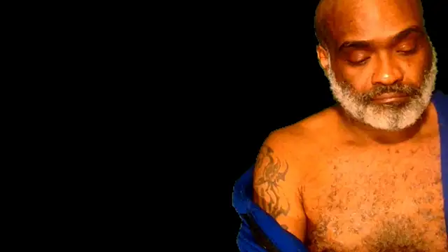 Snapshot of sinnernoir chatting on 01/17/25, 05:21 sinnernoir online show from 01/17/25, 05:21