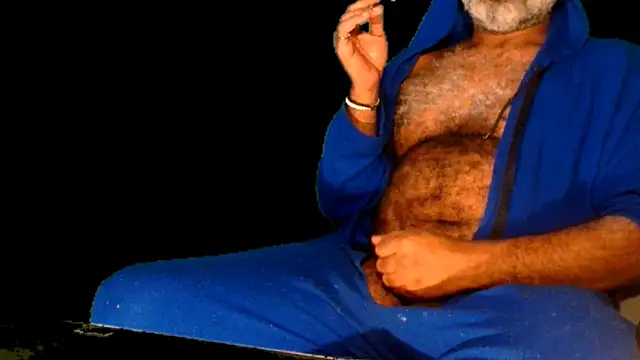 Snapshot of sinnernoir chatting on 01/17/25, 01:24 sinnernoir online show from 01/17/25, 01:24