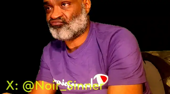 Snapshot of sinnernoir chatting on 01/21/25, 04:32 sinnernoir online show from 01/21/25, 04:32