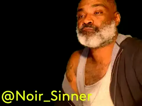 Snapshot of sinnernoir chatting on 01/29/25, 05:30 sinnernoir online show from 01/29/25, 05:30