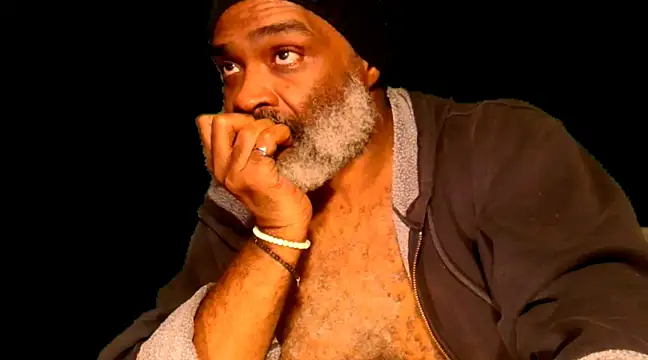 Snapshot of sinnernoir chatting on 01/29/25, 11:35 sinnernoir online show from 01/29/25, 11:35