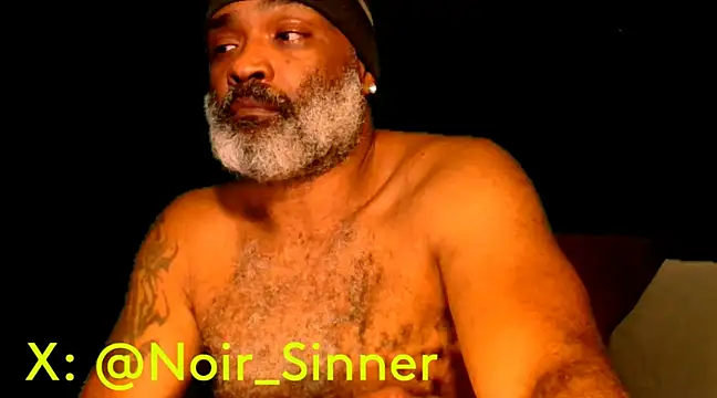 Snapshot of sinnernoir chatting on 01/31/25, 03:09 sinnernoir online show from 01/31/25, 03:09