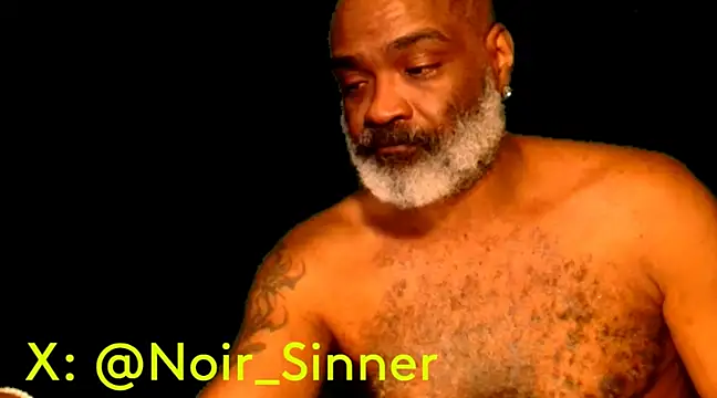 Snapshot of sinnernoir chatting on 02/06/25, 05:19 sinnernoir online show from 02/06/25, 05:19