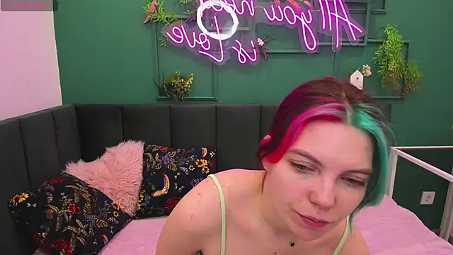 marie reyes  online show from 02/05/26, 02:16