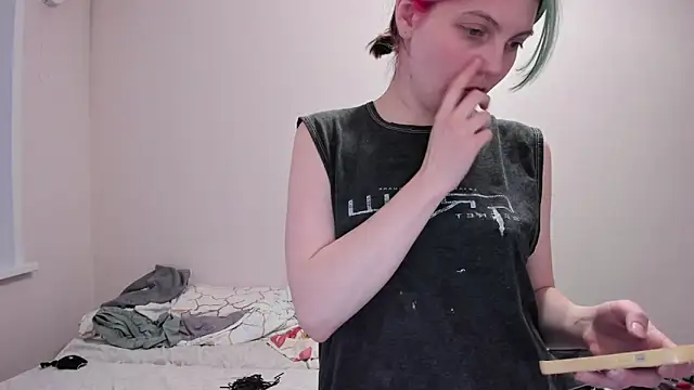 marie reyes  online show from 02/11/26, 11:48