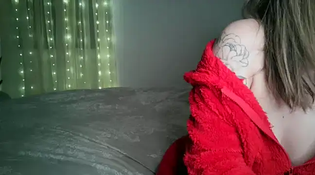 April wow online show from 12/14/24, 07:51