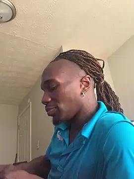 Snapshot of Shawtyblaque21 chatting on 03/11/26, 02:56 Shawtyblaque21 online show from 03/11/26, 02:56