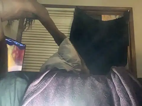 Snapshot of Shawtyblaque21 chatting on 03/14/26, 07:25 Shawtyblaque21 online show from 03/14/26, 07:25