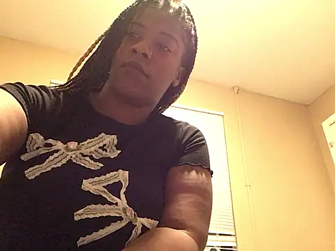 Eboni03 online show from 12/15/24, 12:07