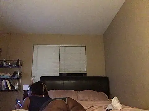 Eboni03 online show from 12/17/24, 07:40