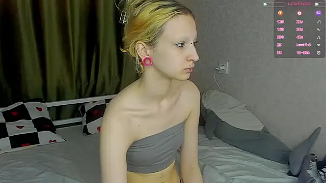Snapshot of Lexy-Woorhez chatting on 04/26/26, 11:19 Lexy-Woorhez online show from 04/26/26, 11:19