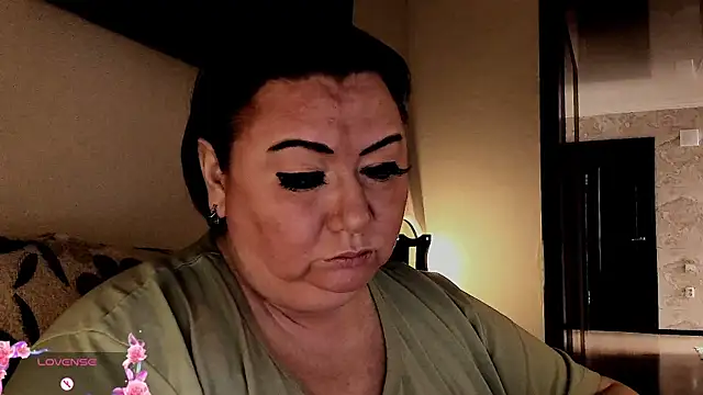 SexxyDreams1 online show from 10/08/25, 05:38