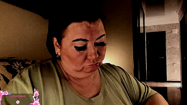 SexxyDreams1 online show from 10/09/25, 05:16