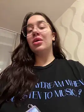 VikiDemi online show from 12/27/24, 03:59