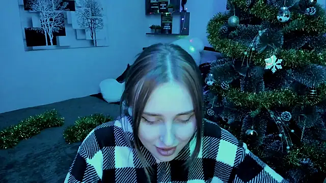 LinaTruly online show from 12/21/24, 08:10