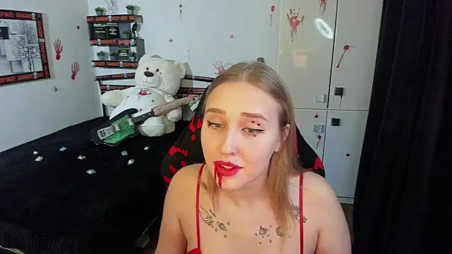 LinaTruly online show from 10/23/25, 09:35